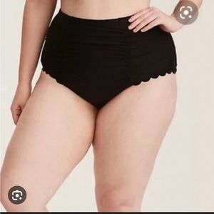 Torrid Scalloped/Ruched Swim Bottoms